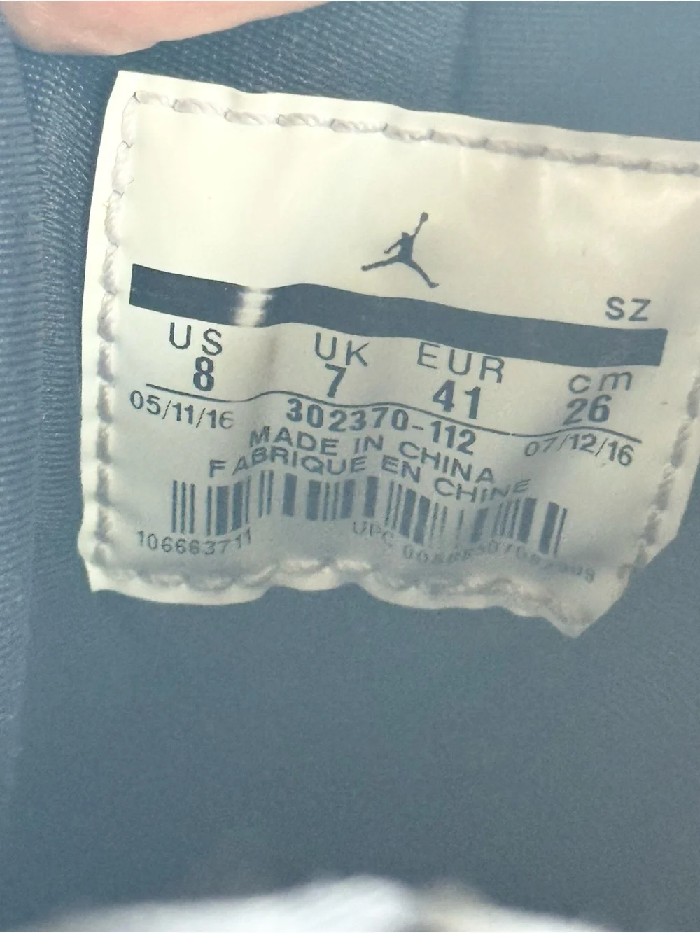 Jordan authentic retro
